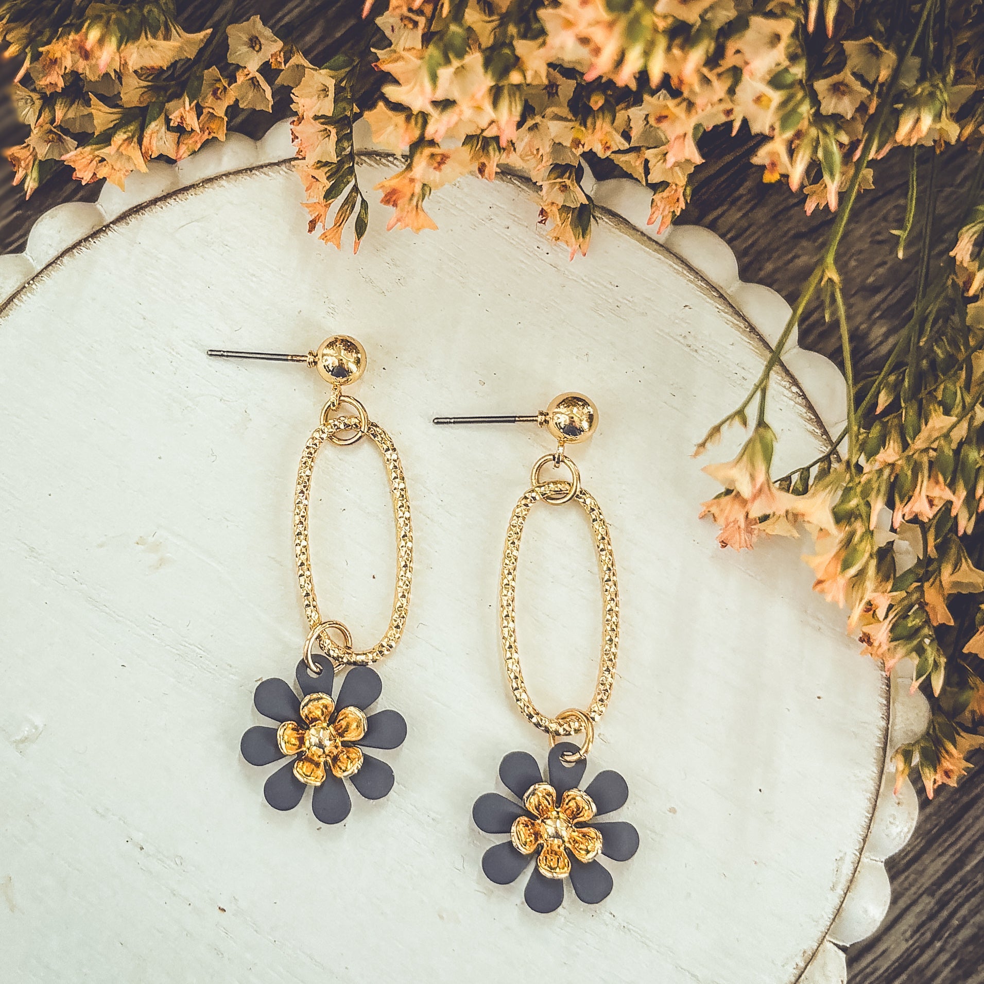 Beautiful Gold Flower Drop Earrings