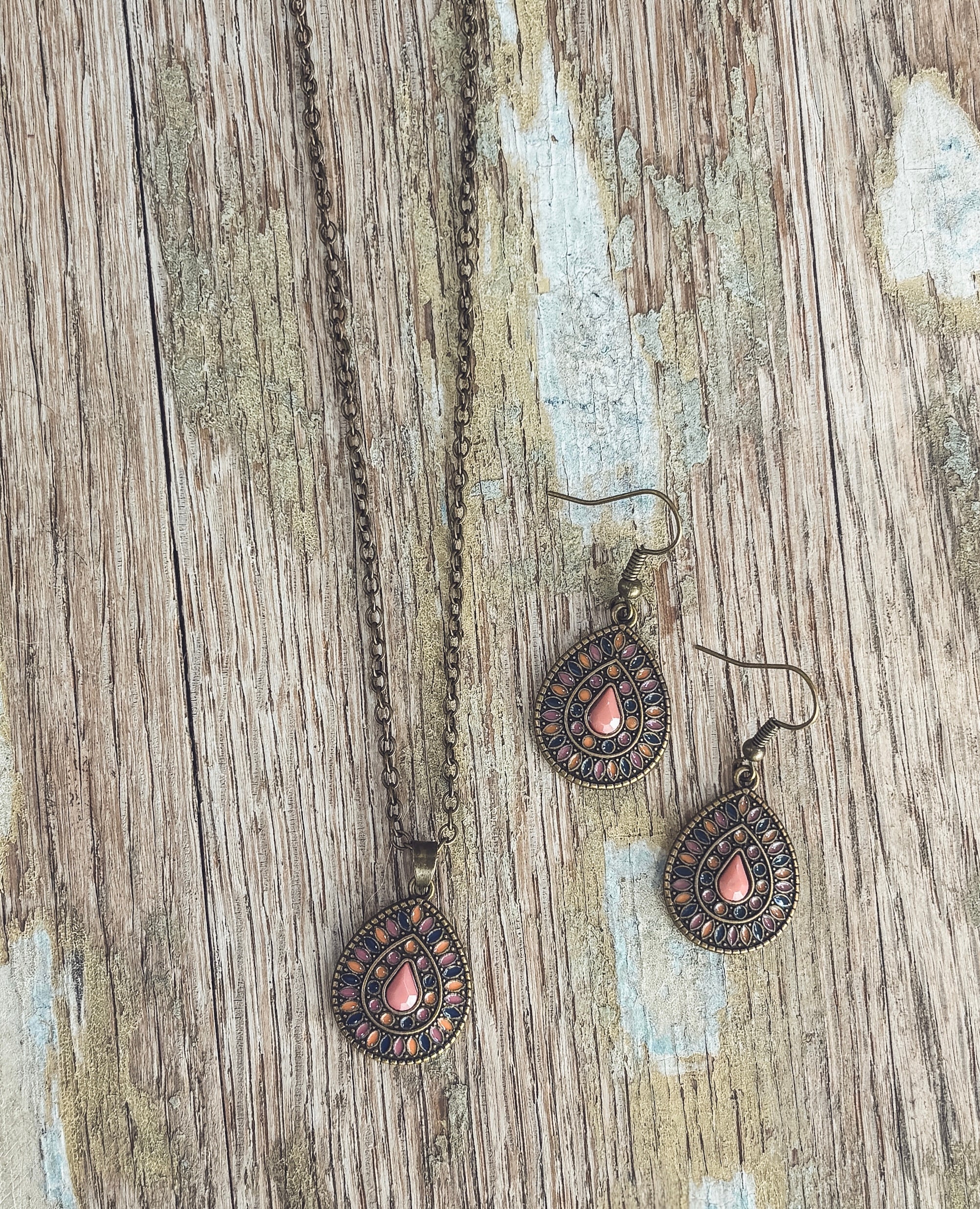 Beautiful Boho Orange Crystal Necklace and Earring Set